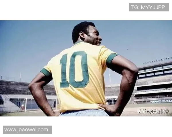 足球明星白衣7号的传奇故事与荣耀时刻探秘