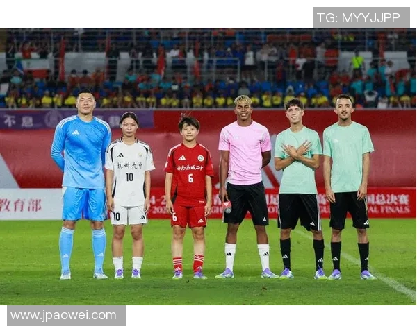 身体素质不佳却依然闪耀的足球明星盘点与他们的励志故事