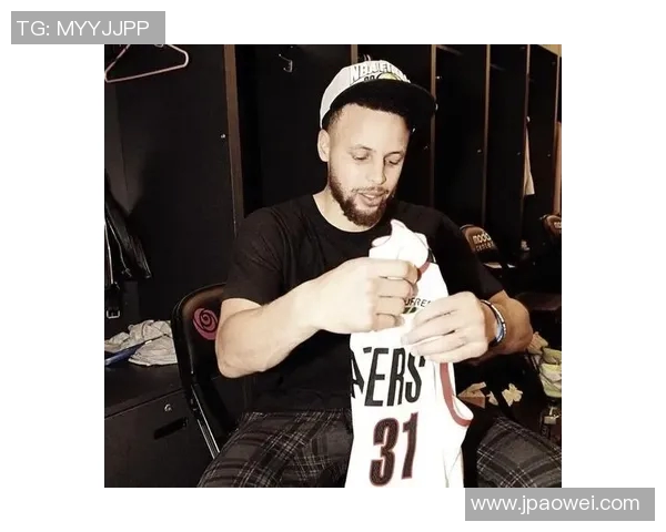 篮球场上的风采与魅力打篮球明星帅气头像图片分享